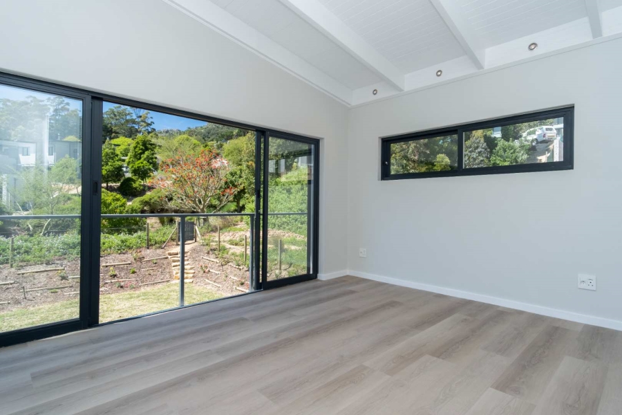 4 Bedroom Property for Sale in Overkloof Western Cape